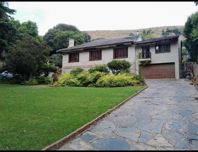 5 BEDROOM HOUSE FOR SALE IN CYRILDENE